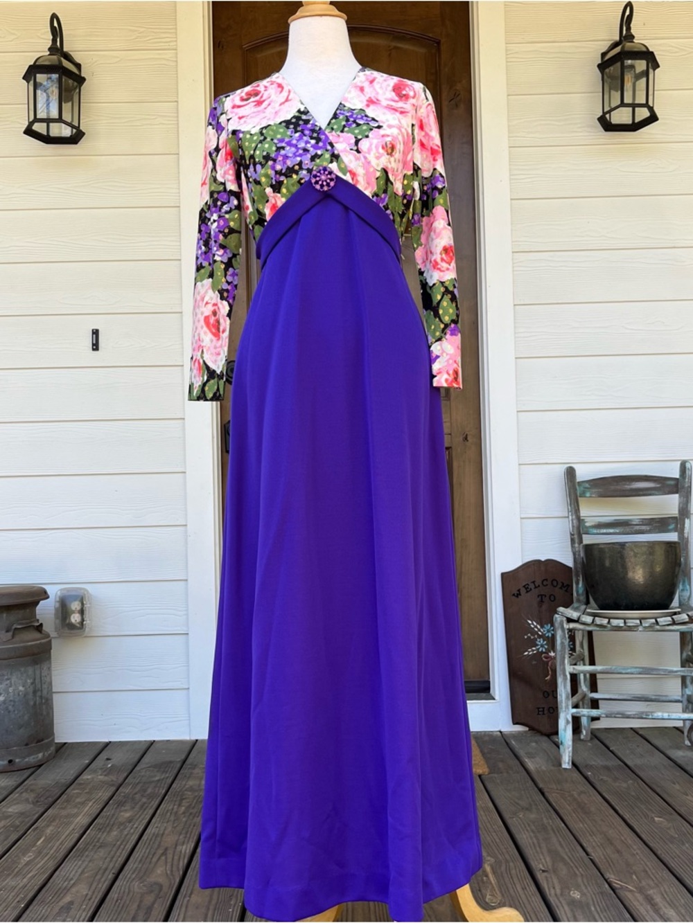 Stunning Vintage 1970s Floral & Purple Maxi "Hostess" Dress